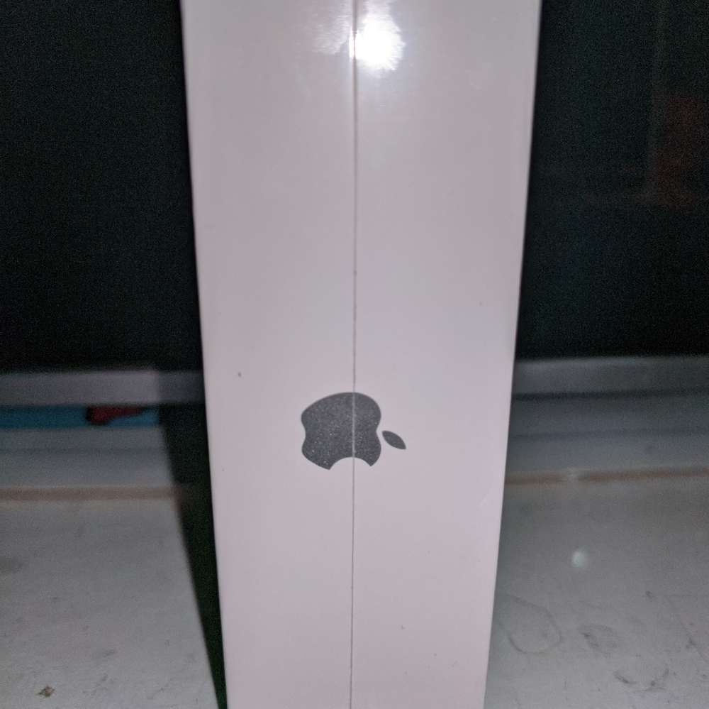 APPLE Airpod with charing case Limited Quantity - Picture 3 of 3